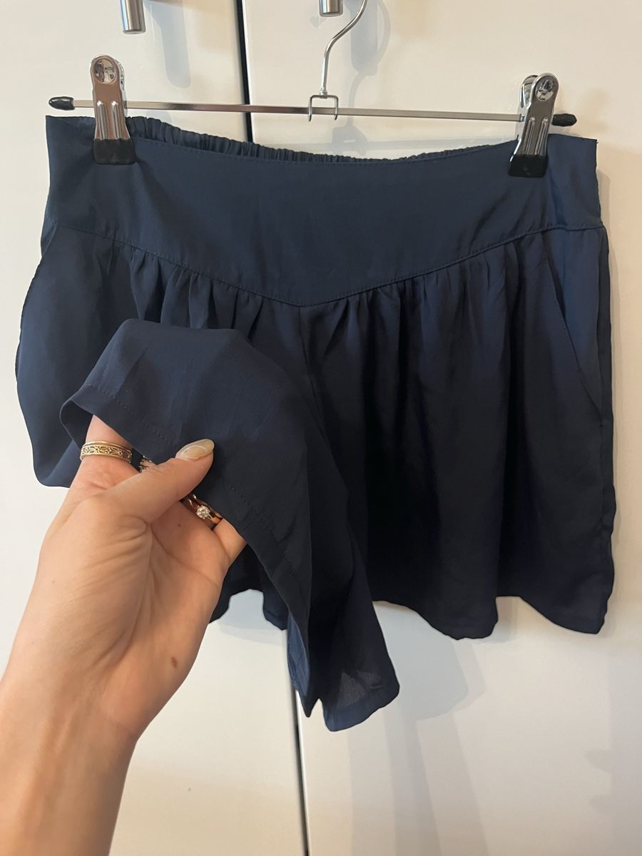 Bershka Pantaloni: Short de sport taille S/M Bershka  – Nuovo (secondo la descrizione) da Aigle venduto da sow_m7gm 8