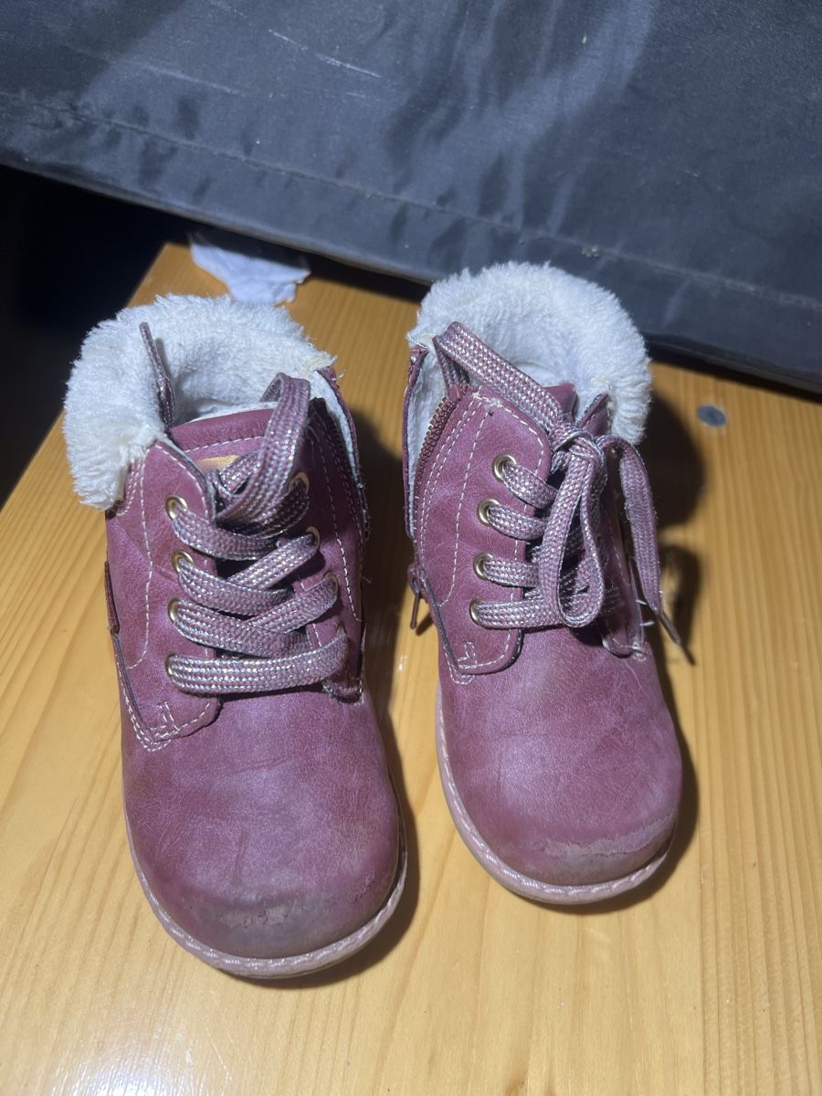 Fila Scarpe per ragazzi: Herbststiefel Gr 23 – Usato da Lützelflüh-Goldb venduto da F1tom 1