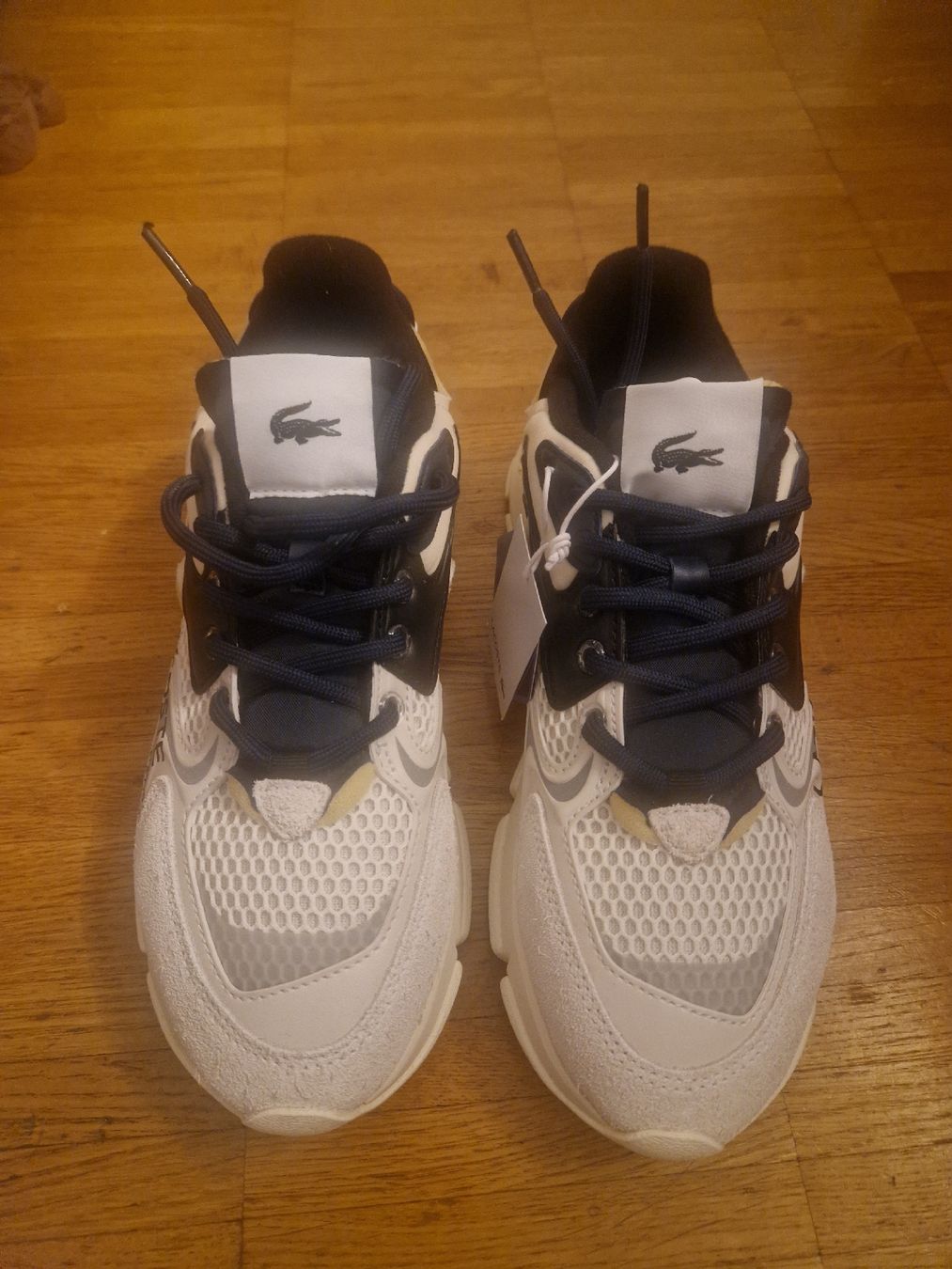Lacoste Chaussures hommes: Baskets Lacoste 39.5 neuve – Neuf (Voir description) à Petit Lancy par toofly4u6