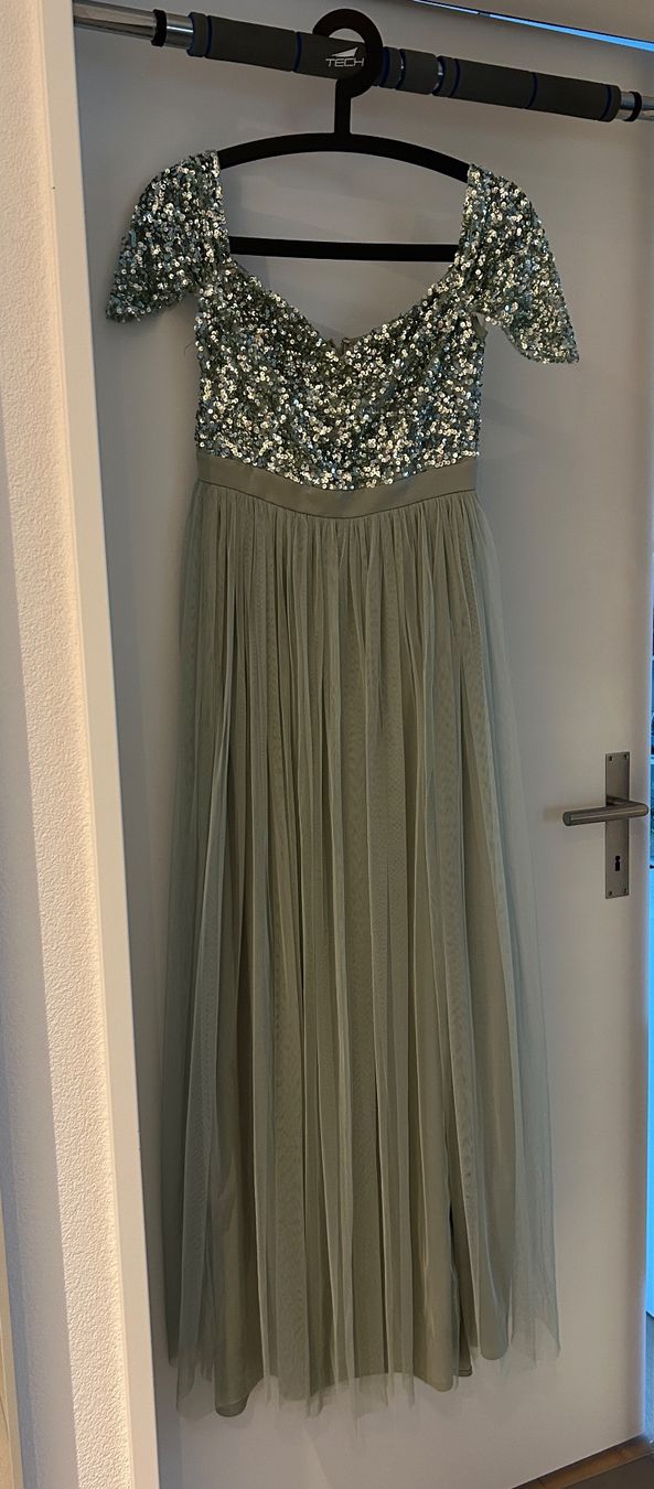 Kleider: Abendkleid – Gebraucht aus Eschlikon TG von nte_8gkb
