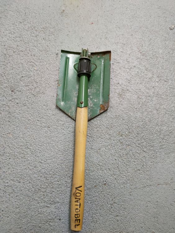 Schwedischer Armee Klappspaten 2-teilig – Gesamtlänge Ca. 70 Cm, Aus Stahl | Robust & Praktisch Für Outdoor, Camping, Garten