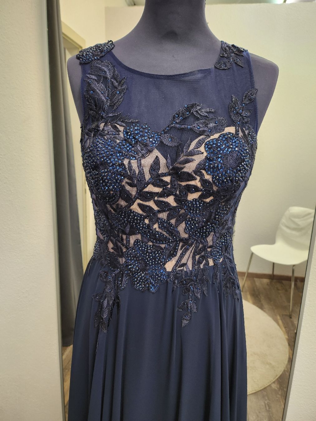 Kleider: lang kleid – Neu (gemäss Beschreibung) aus Uster von VMT. 3