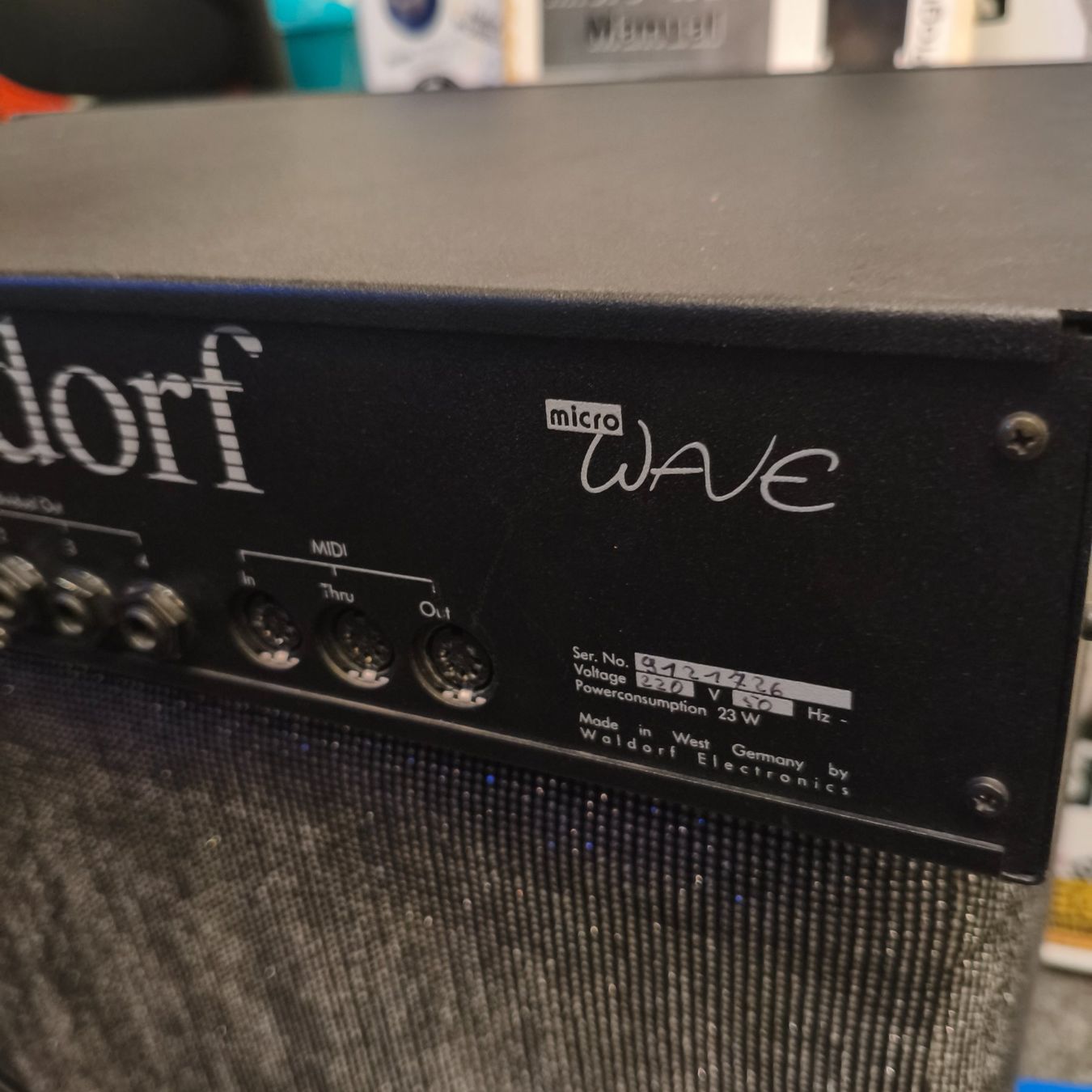 Strumenti musicali: Waldorf Microwave 1 Rev B inkl. Originalanleitung – Usato da Dietikon venduto da Deft_bonz 4