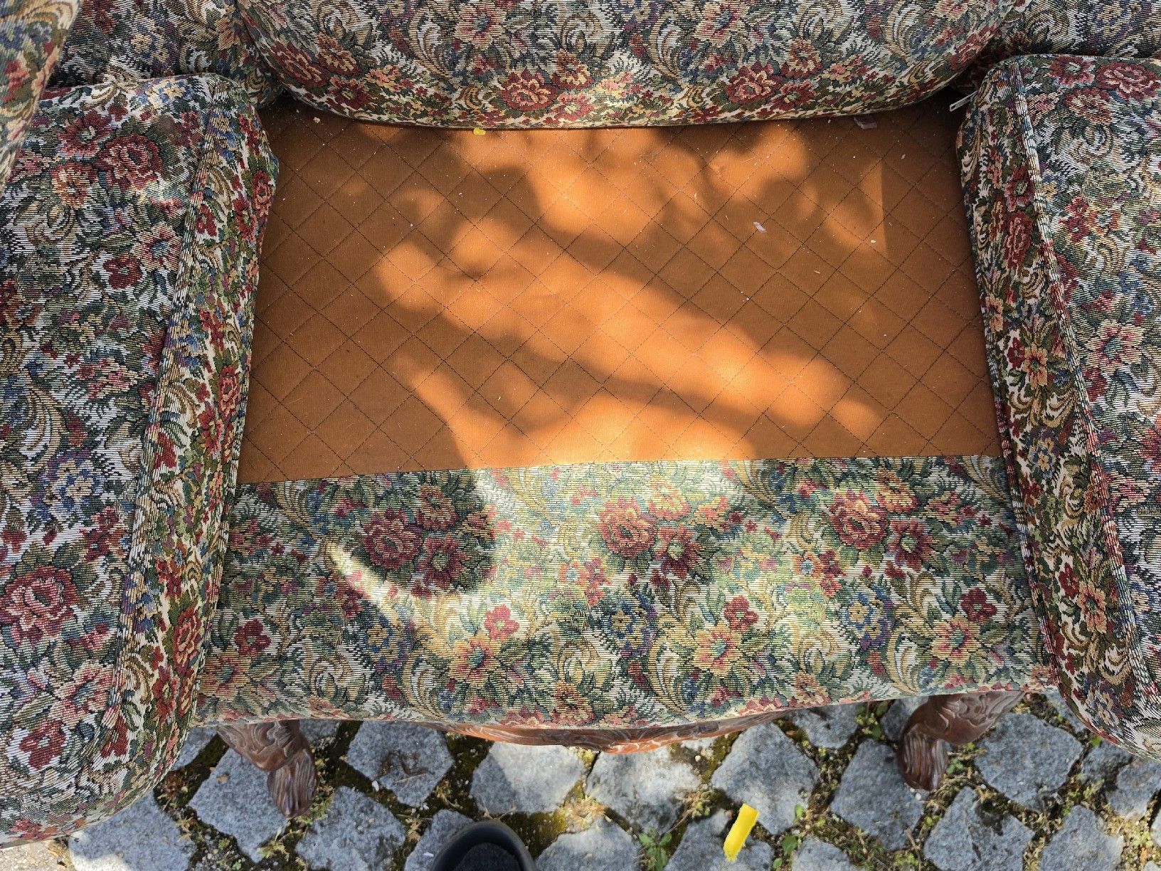 Divani: Antiker 3er-Sofa mit Schnitzereien, Blumenmuster,  – Usato da Mettlen venduto da elios0888 6