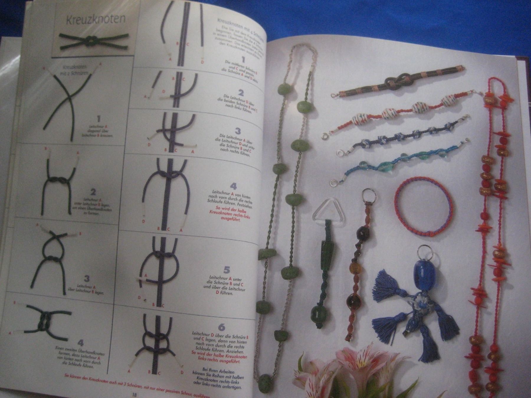 Libri: KNOTEN   KREATIV  MIT PERLEN  BUCH – Usato da Uster venduto da flocke1 2