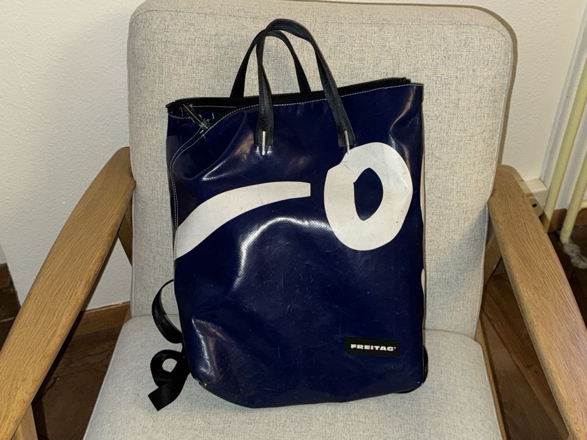 Freitag Zaini: Rucksack Freitag dunkelblau – Usato da Zürich venduto da sha_m75h