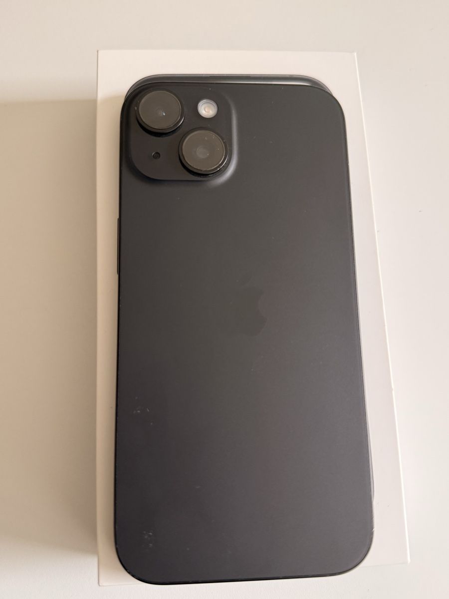 Apple Telefoni cellulari / Smartphones: Iphone 15  mit garantie – Nuovo (secondo la descrizione) da Zürich venduto da Millerofficials 1