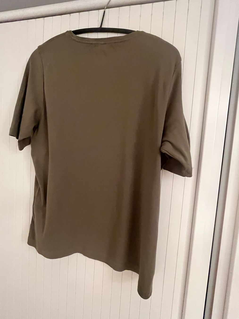 T-shirt: t-shirt Olsen vert olive – Usato da Delémont venduto da Kiki75 2