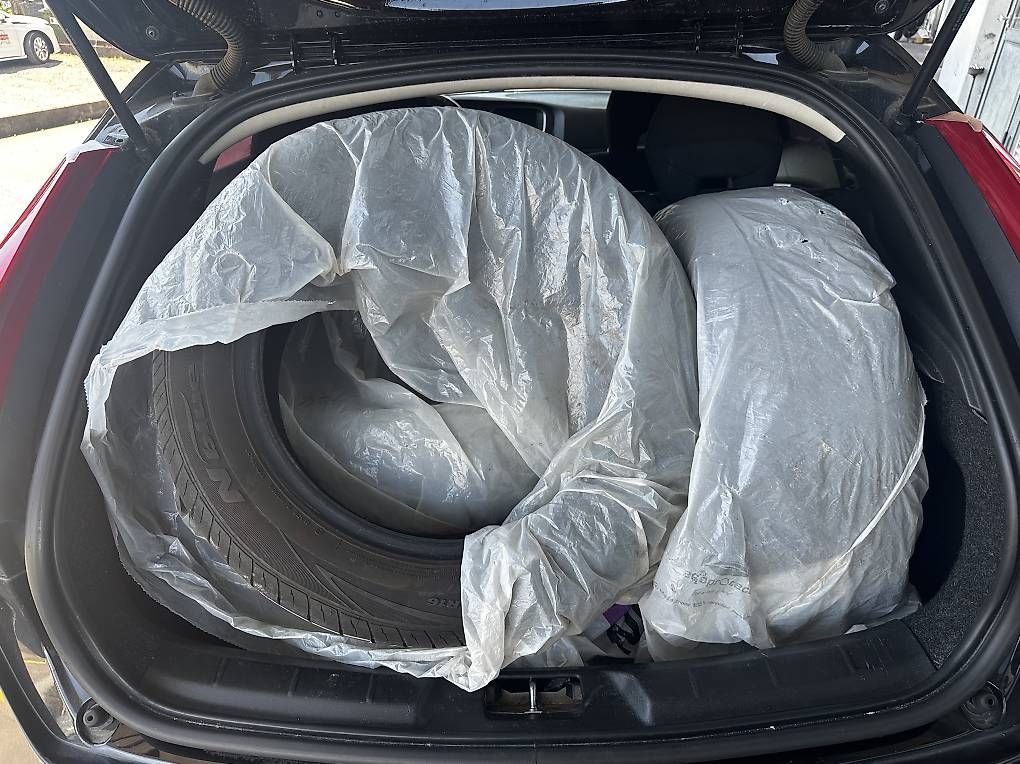 Autos: Volvo V40 D2 – Gebraucht aus Luzern von SwissGarage2020 4
