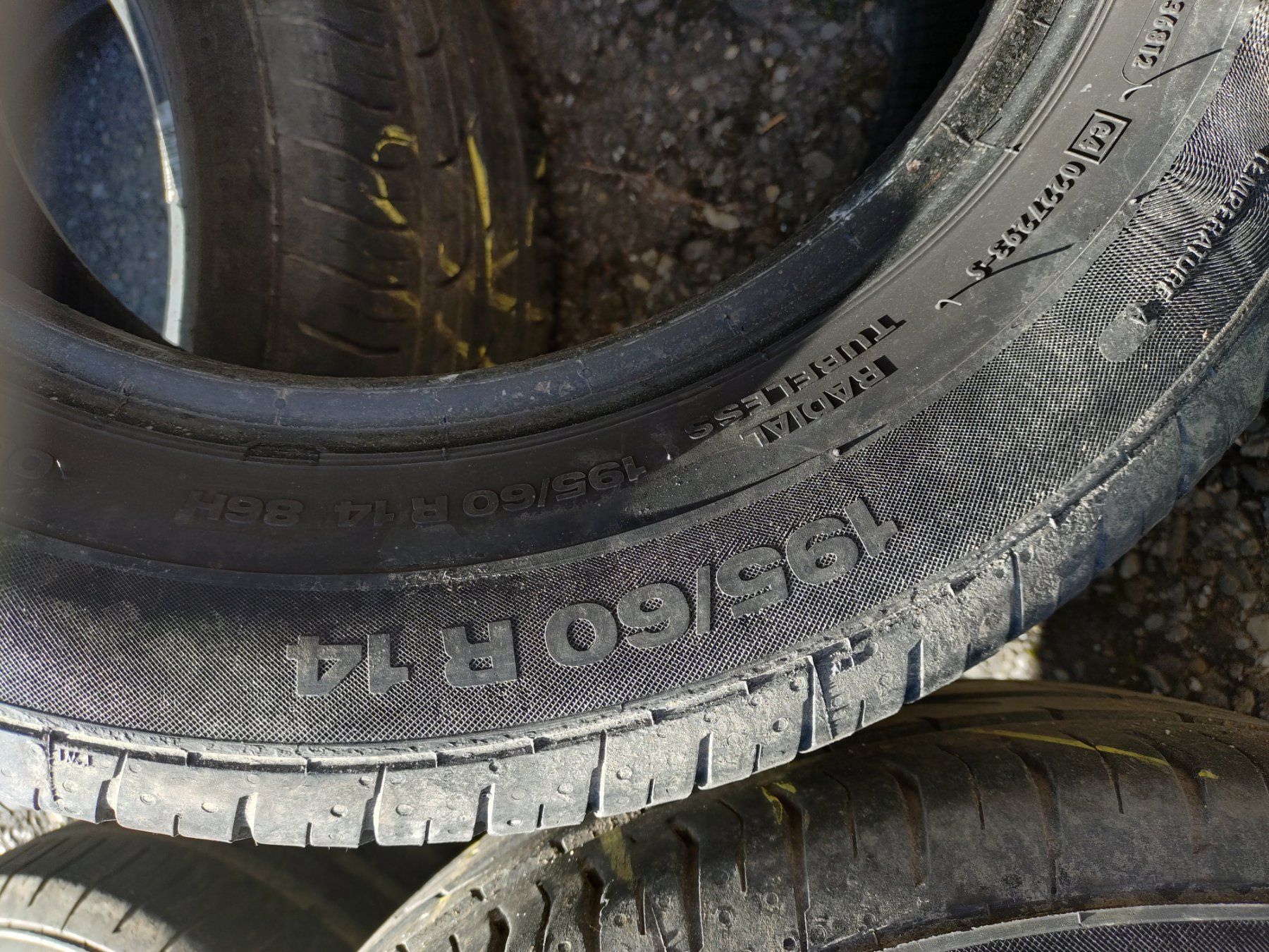 Continental Pneus & Kompletträder: 195/60 R14 Sommerreifen – Gebraucht aus Niedergösgen von Claudio-chan 1