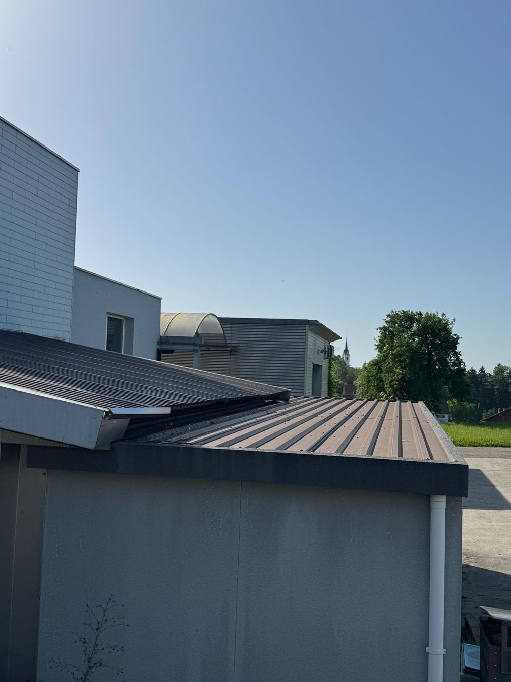 Rifugi: Fertiggarage in Stahlelement-Systembauweise – Usato da Mörschwil venduto da Y.Eberle 7