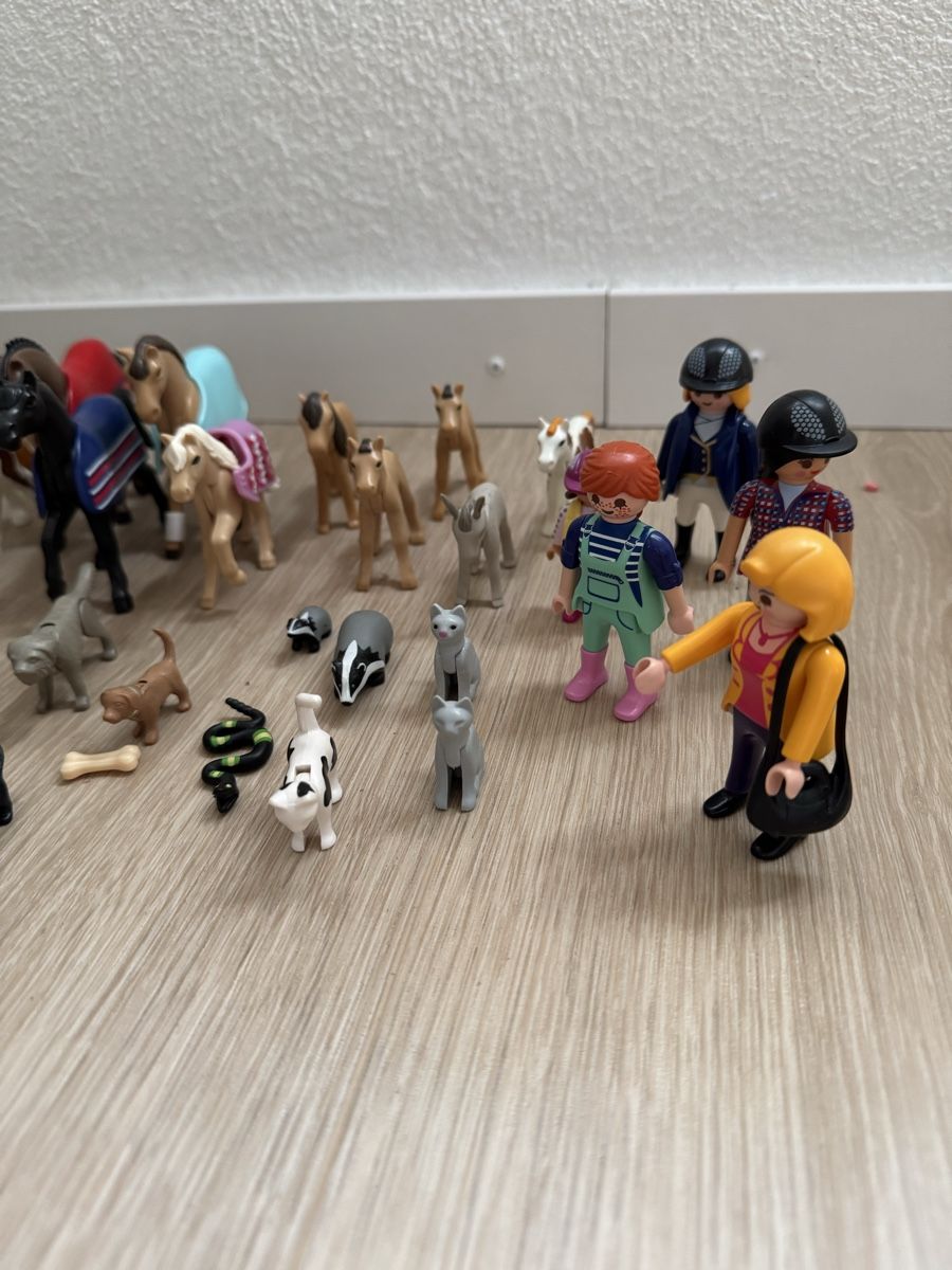 Playmobil Giocattoli: Playmobil Bauernhof Set mit Traktor und Tieren – Usato da Fehraltorf venduto da portas6 5