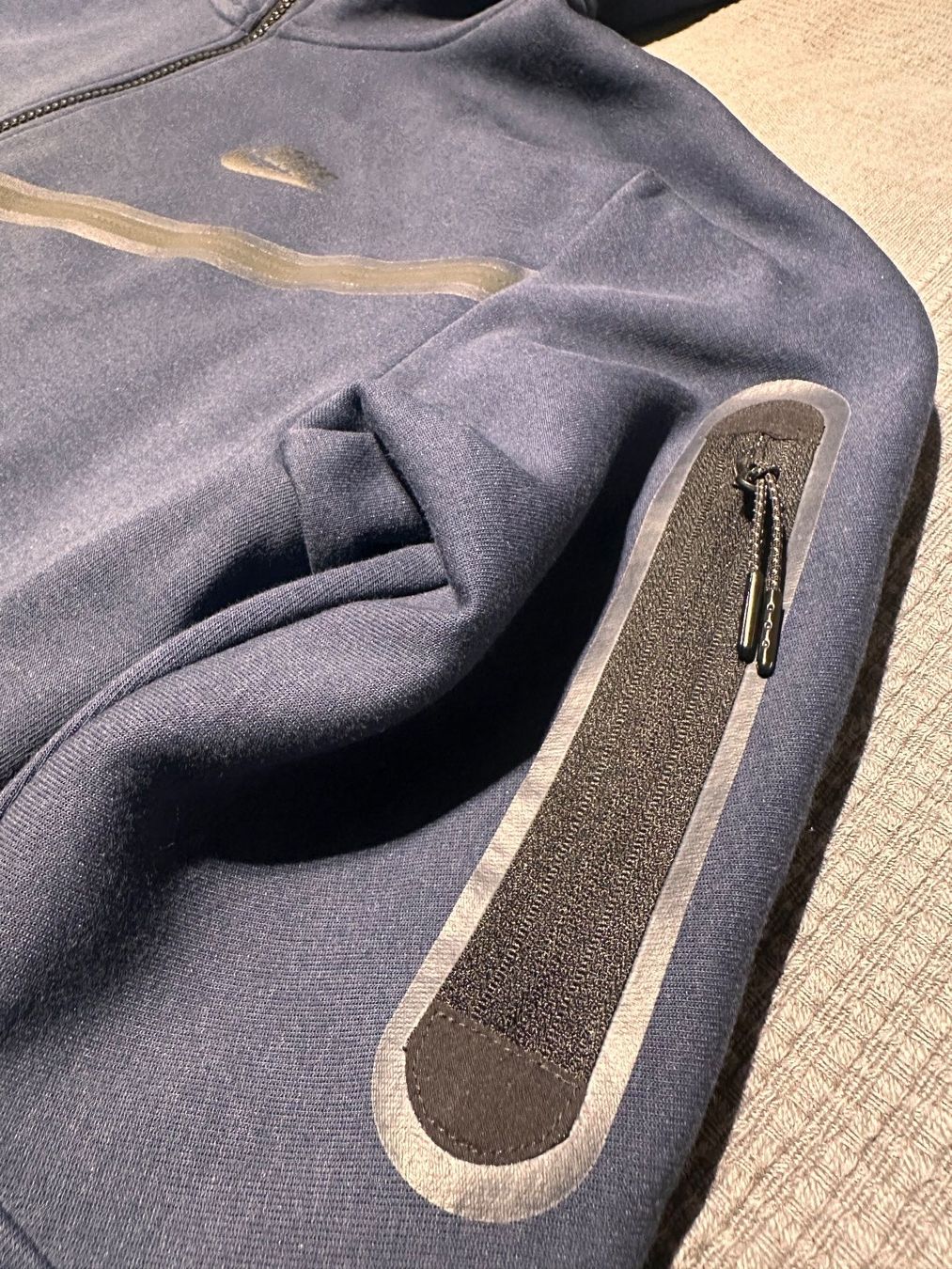 Nike Giacche: Nike Trainingsjacke, Grösse M – Usato da Solothurn venduto da CaylanK 2
