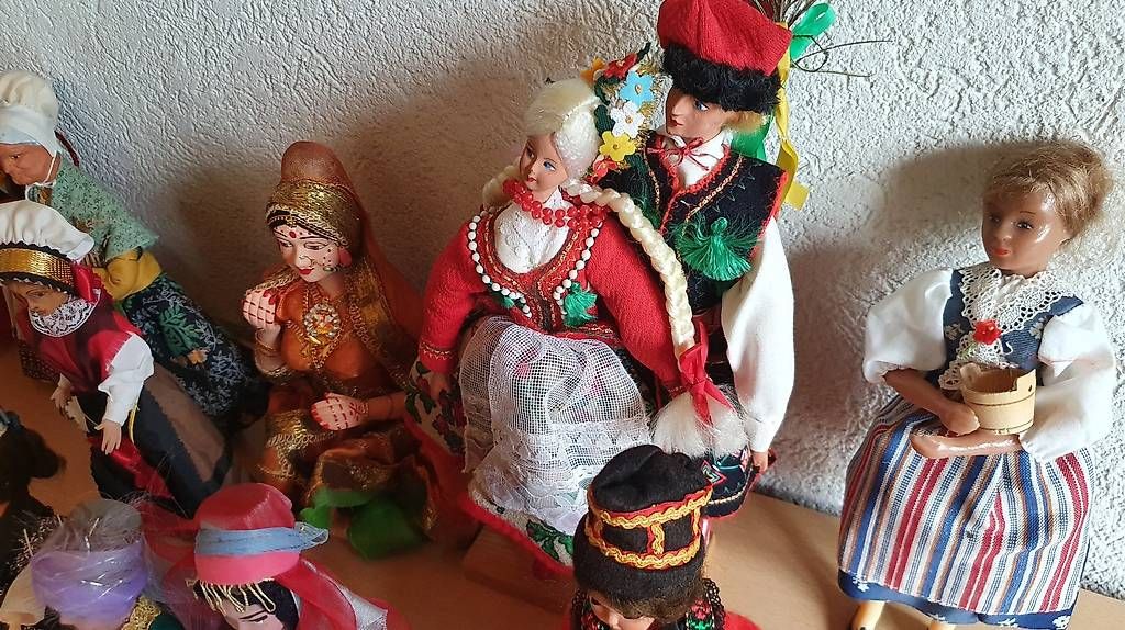 Bambole: Stehpuppensammlung – Usato da Wattwil venduto da Dato1 3