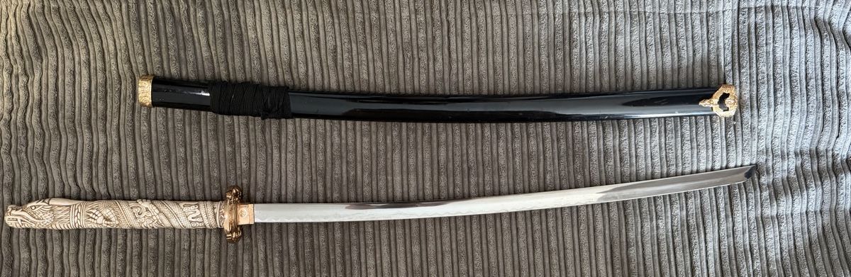 Arte internazionale: Katana, sehr scharf – Usato da Langenthal venduto da lau_vv9q