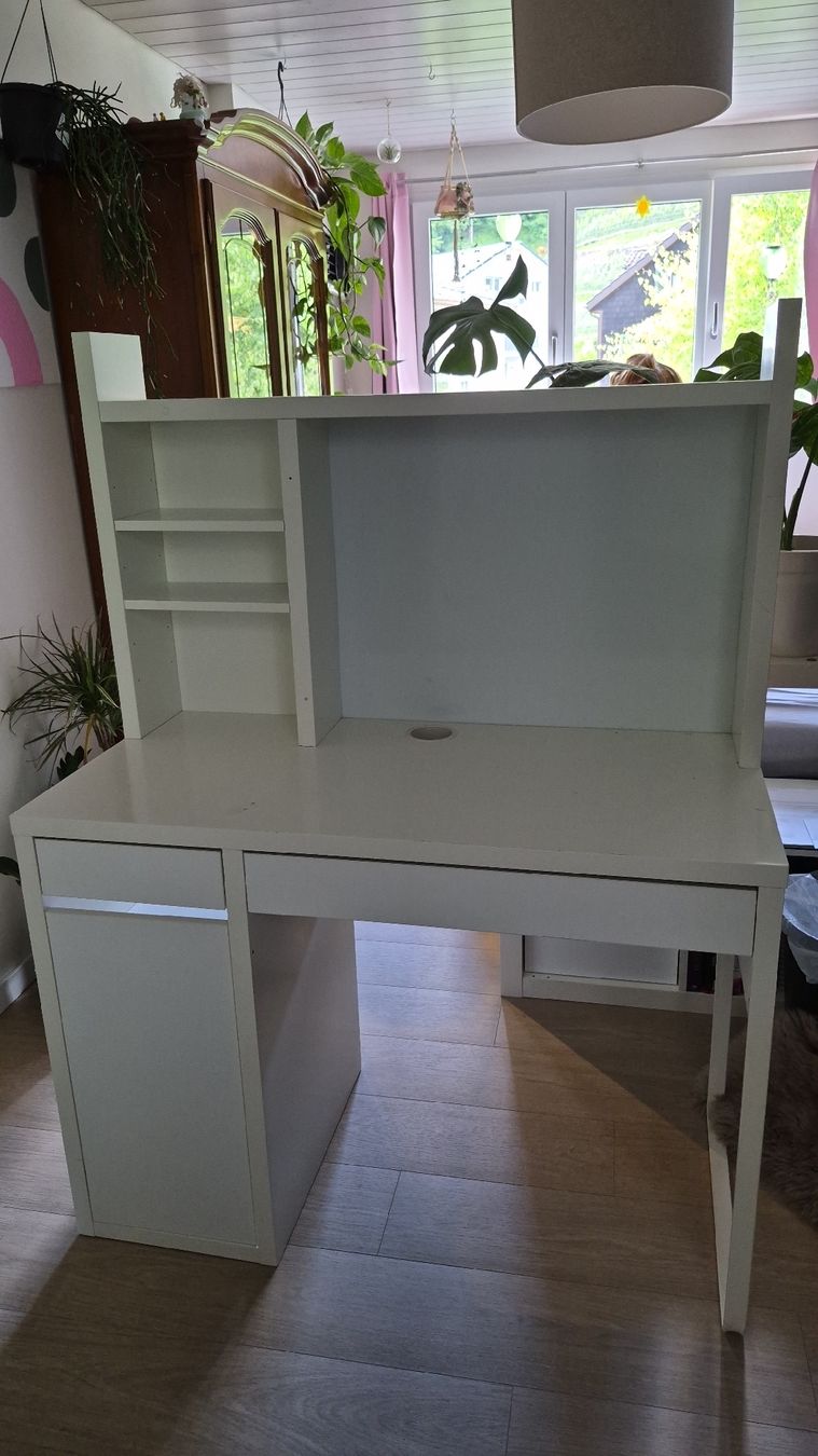 Ikea Schreibtische: Pult Ikea – Gebraucht aus Mels von Eventuell3
