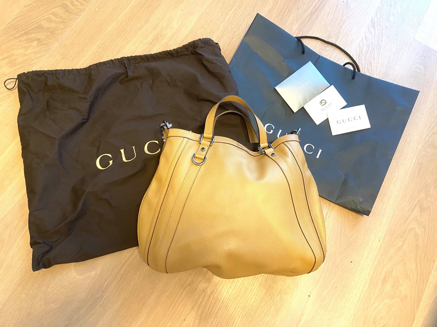 Gucci Borse da donna: Neue Gucci Abbey D Ring Handtasche – Nuovo (secondo la descrizione) da Horgen venduto da nasten 1