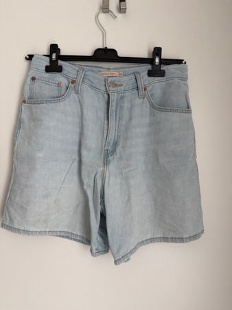 Levi's Shorts High Baggy Grösse 28 hellblau neuwertig