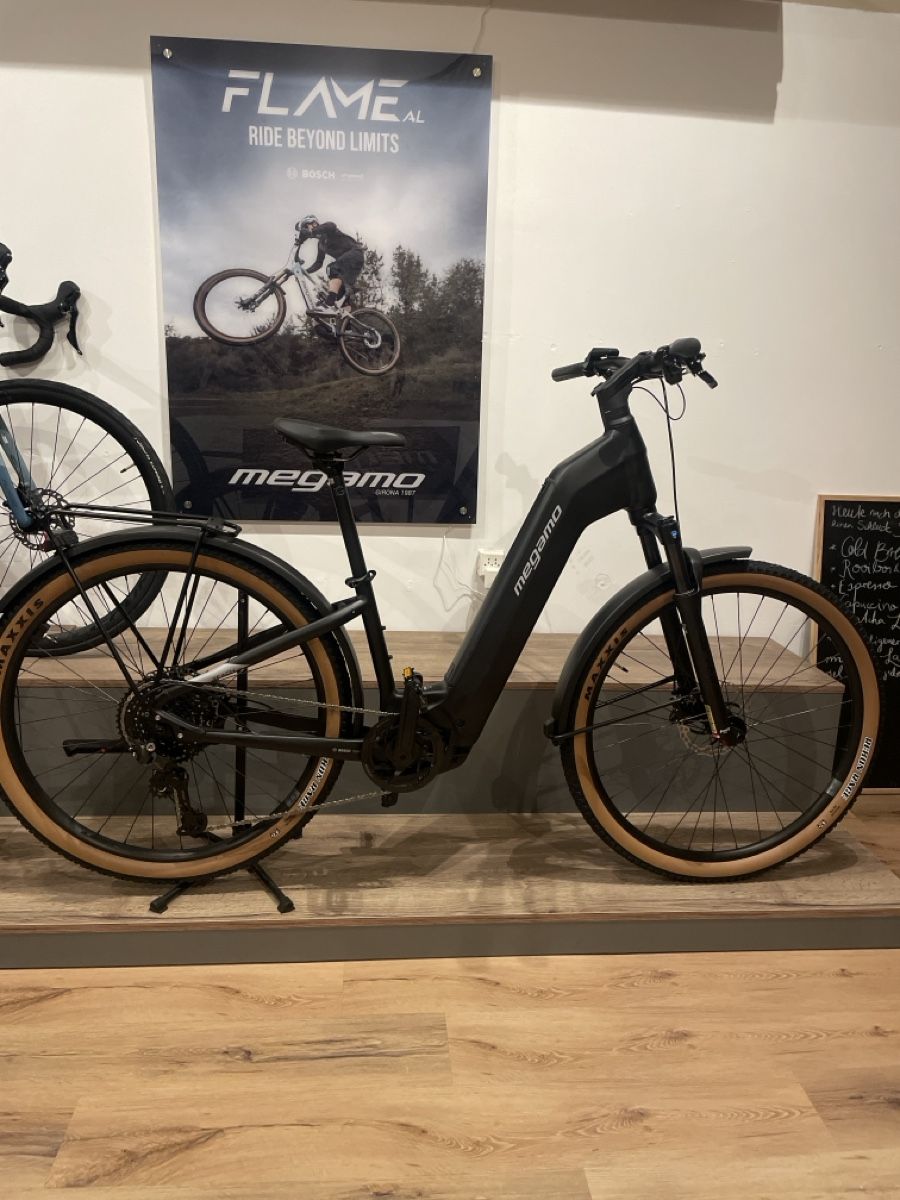Bosch Biciclette: eBike Megamo Reach Low – Nuovo e nell'imballaggio originale da Lenzburg venduto da BalconyBikes