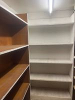 2 einzelne Holzregale, robust und stabil, für Werkstatt