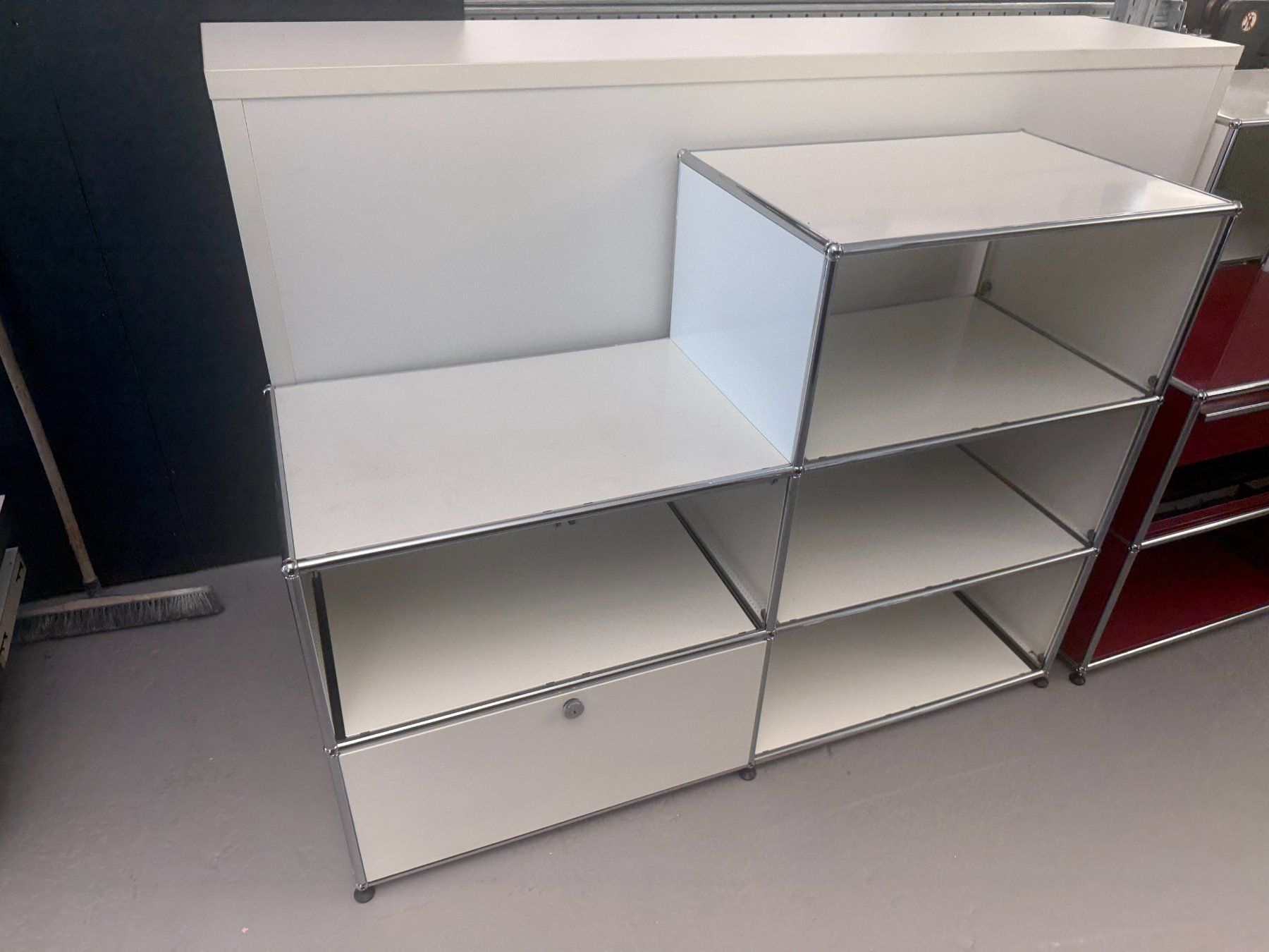 USM Cassettiere: USM Haller Sideboard - Regal weiss – Usato da Pfäffikon SZ venduto da xevo_Networks 9