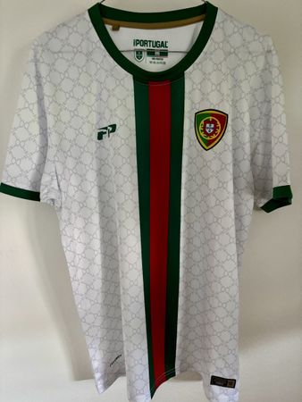 Fussballtrikot Portugal Grösse M neu mit Etikett