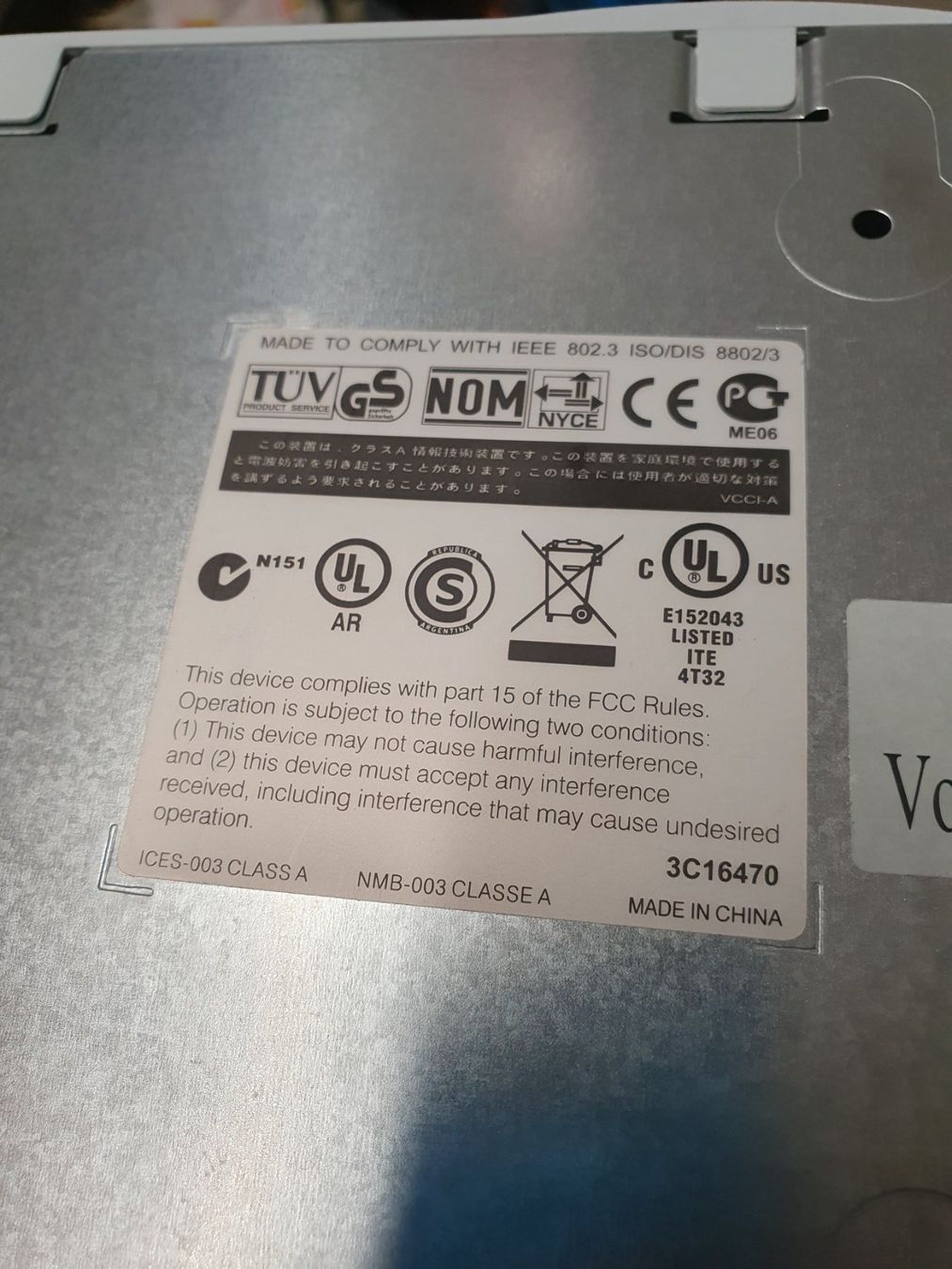 Hub & Switch: 3Com Baseline Switch 2016 / 3C16470 Switch 16 x RJ45 – Usato da Zürich venduto da eymen20 7