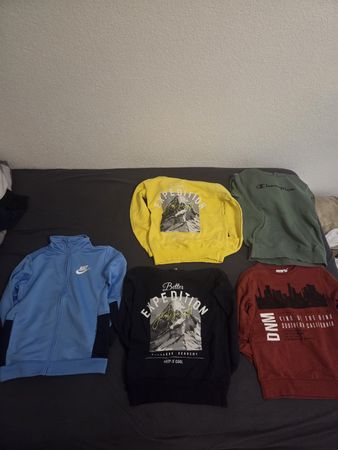 Bekleidungspaket Jungen 5 Teile Grösse 140/146 gute Zustände