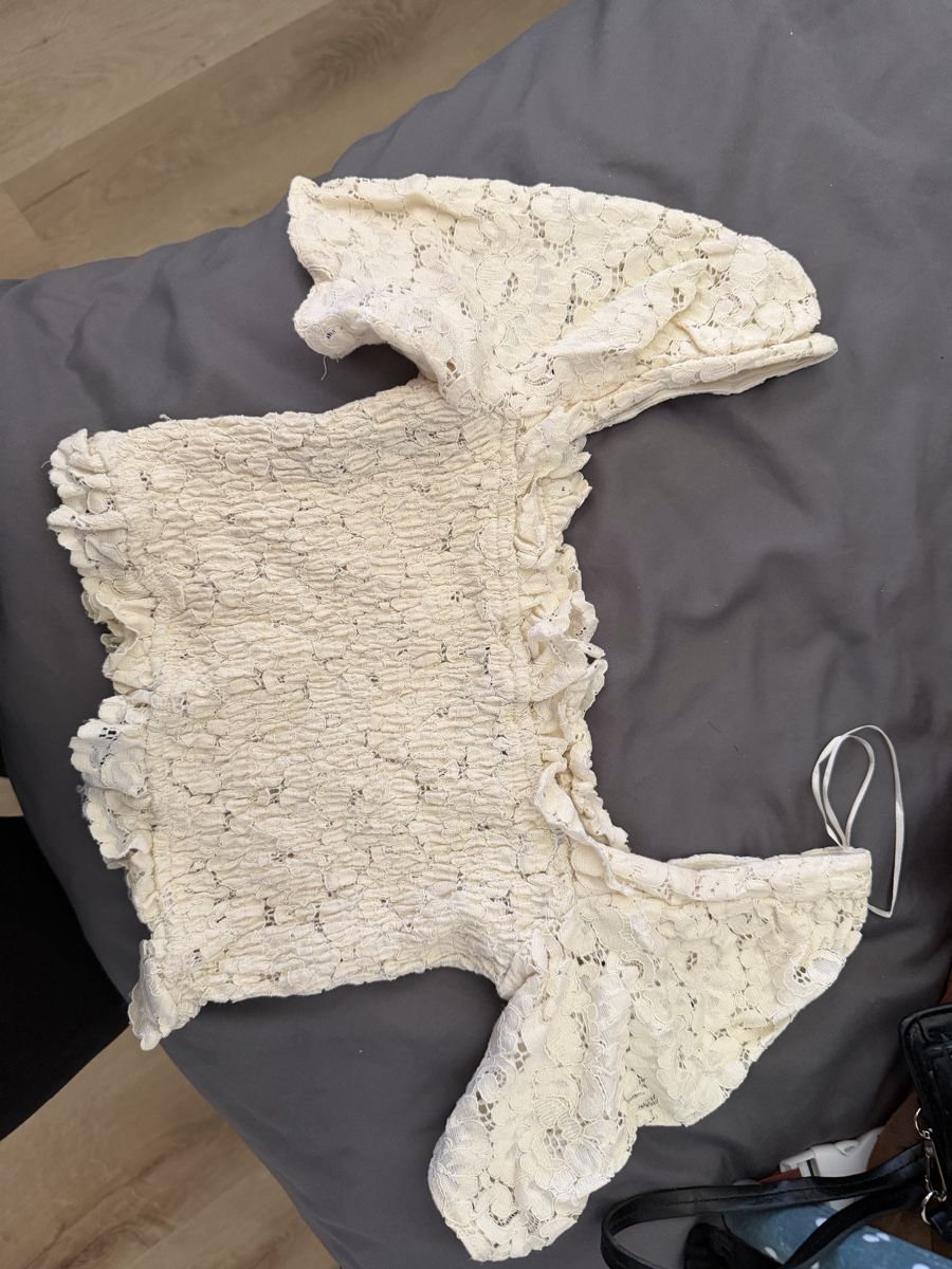 Zara Top: Zara top s – Nuovo (secondo la descrizione) da Thierachern venduto da User_amsa