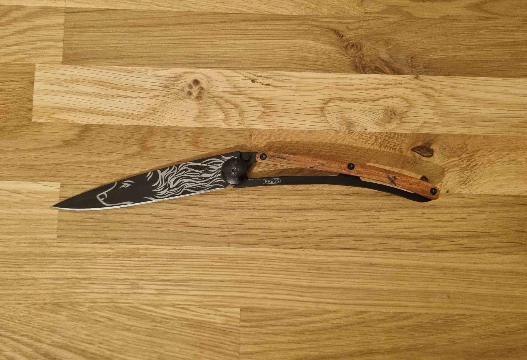 Deejo Couteaux de poche: Couteau Deejo loup – D'occasion à Aubonne par debelyoo