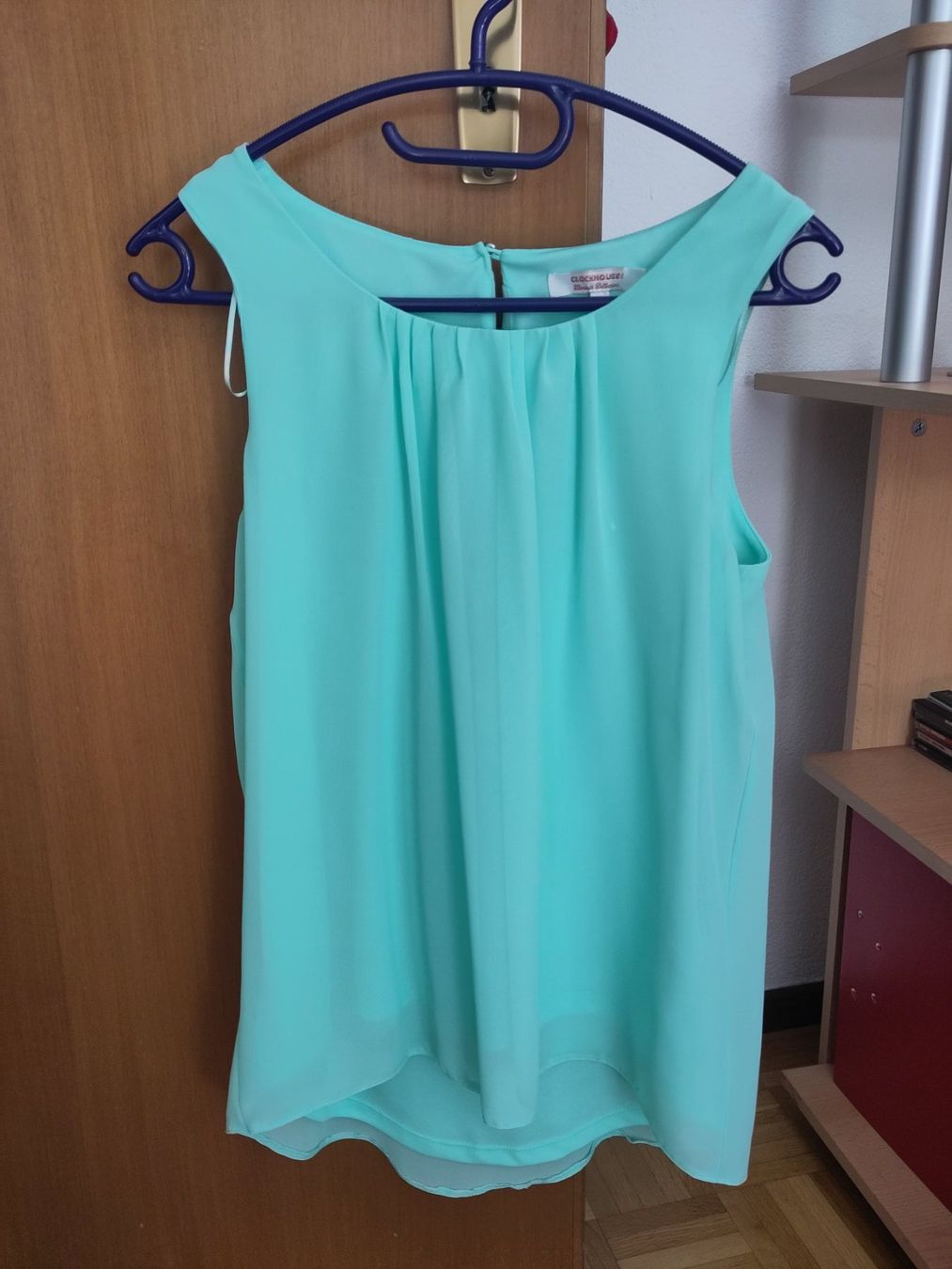 T-shirt: Türkis Shirt – Usato da Zürich venduto da Saf12
