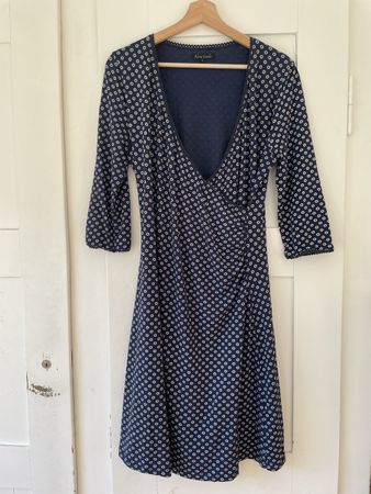 Wunderschönes Wickelkleid von King Louie – Blau, Gr. L