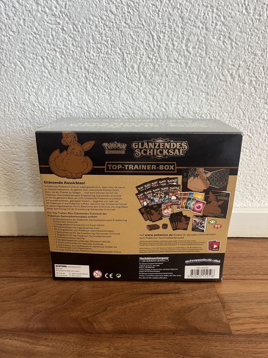 Pokémon Sammelbilder & Trading cards: Pokémon Glänzendes Schicksal Top-Trainer Box – Neu und originalverpackt aus Buochs von n0.w0 2