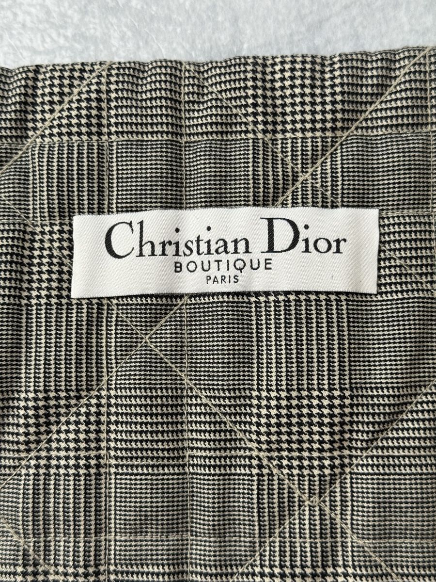 Dior Foulard & Sciarpe: Originl Christian Dior shawl with white fox fur – Nuovo (secondo la descrizione) da Baden venduto da T_threads_Archive 2