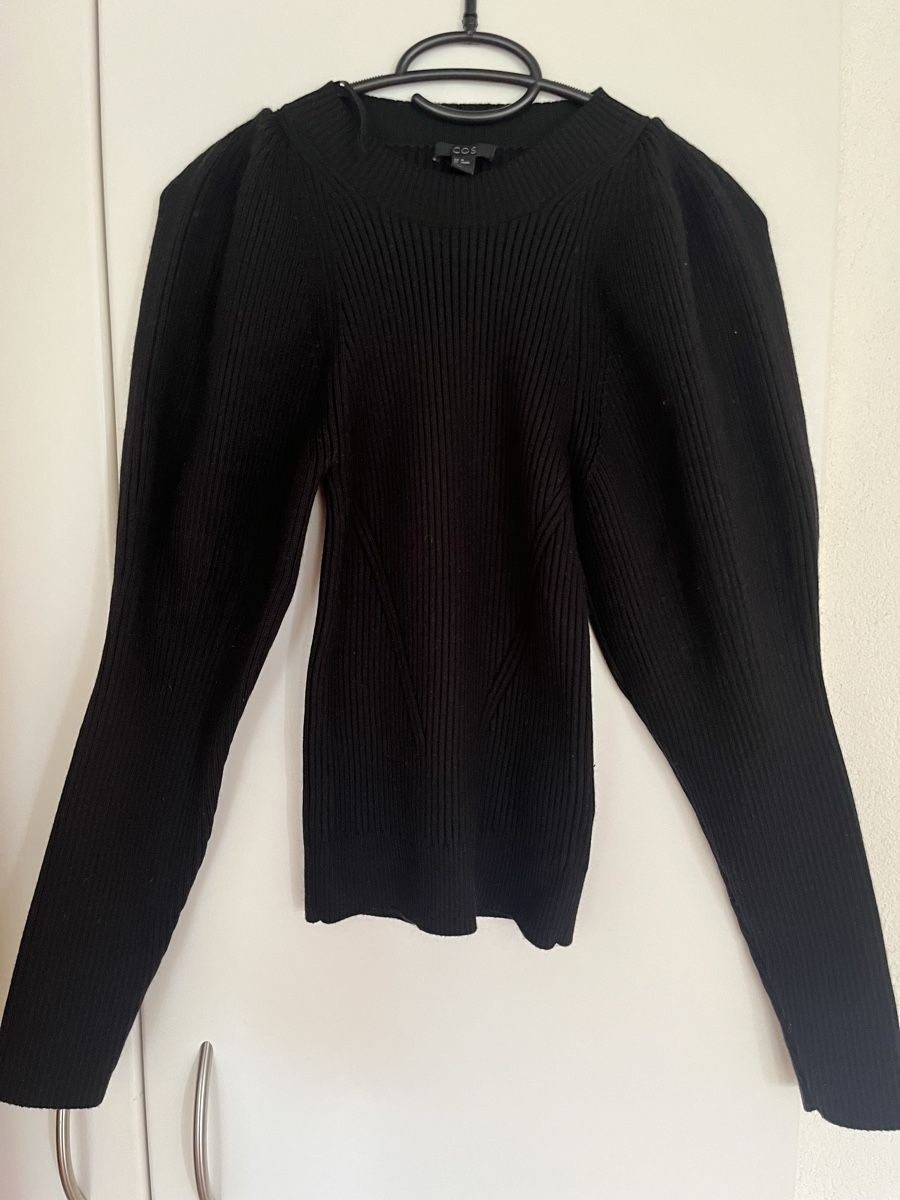Cos Maglioni & Felpe: COS Strickpullover mit Puffärmeln, Schwarz, Grösse XS – Usato da Wädenswil venduto da Iana32 1