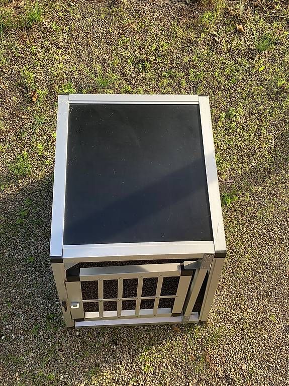 Gabbie, trasporto & Sicurezza: Hundebox Alu – Usato da Frauenfeld venduto da Mercedes119 2