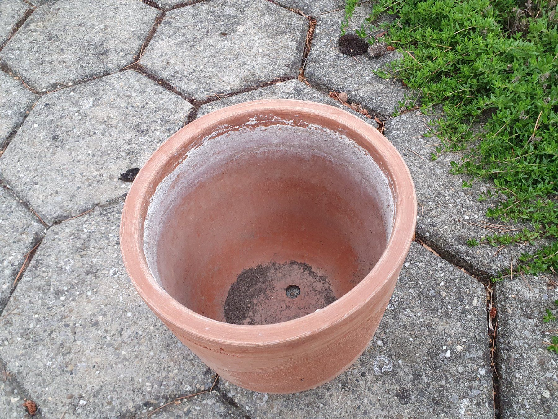 Pots de fleurs: Kleiner Blumentopf – D'occasion à Steffisburg par C.Kreuzer 1