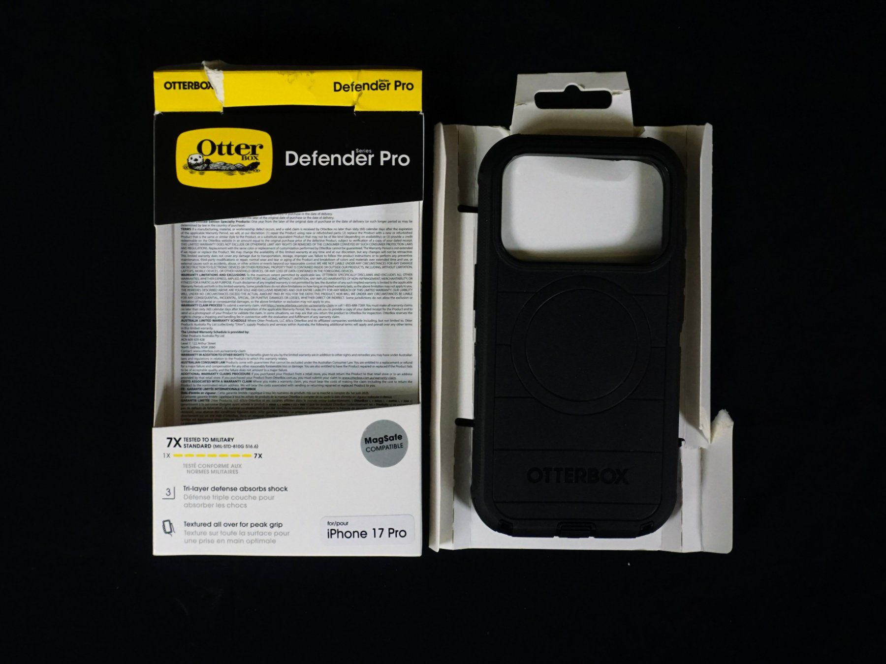 OtterBox Cover & Protezioni schermo: iPhone 17 Pro Hülle - Defender Pro – Nuovo (secondo la descrizione) da Pratteln venduto da Restwert_Pratteln
