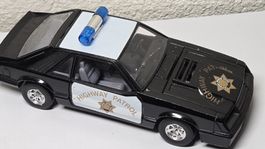 Ford Mustang, Highway Patrol, Burago 1/24, Top Zustand!