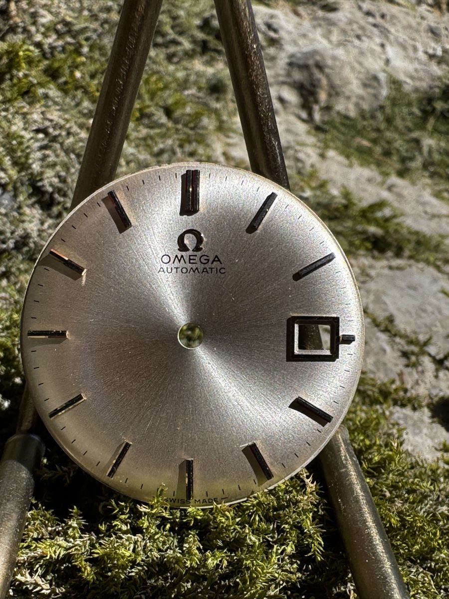 Omega Montres: Zifferblatt Omega Automatic Silberfarben  – D'occasion à Zollikofen par Comcast 7