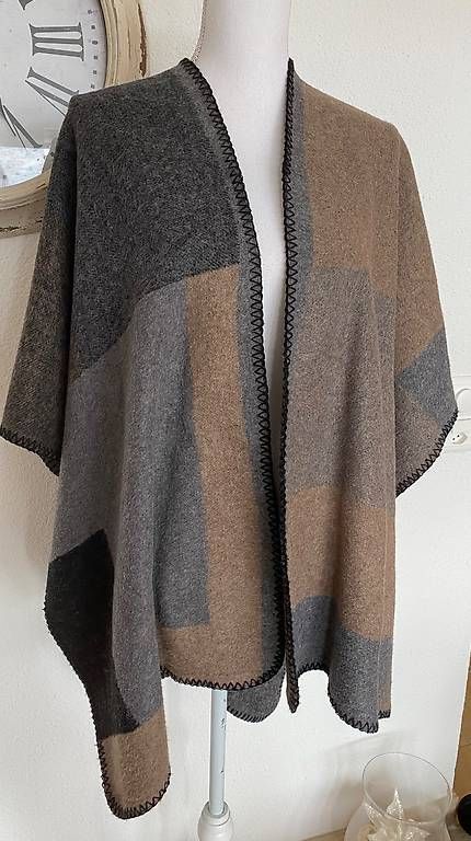 Altro in Moda donna: Cape Grösse M NEU – Usato da Brüttisellen venduto da kat_g7jv