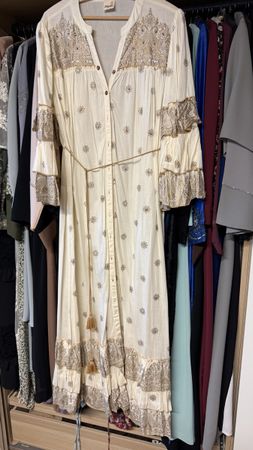 Boho-Maxikleid / Kaftan in Creme mit goldfarb. Muster grM 