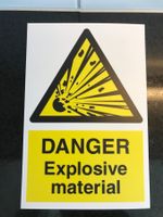 >TOP: GEFAHR WARNSCHILD ACHTUNG Danger Explosive Material !