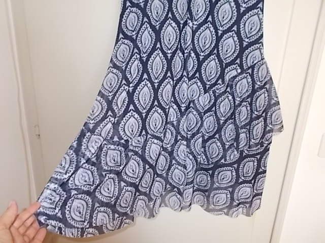 Robes: Kleid Cartoon Gr.42 – Neuf avec emballage d'origine à Chexbres par indi03 2