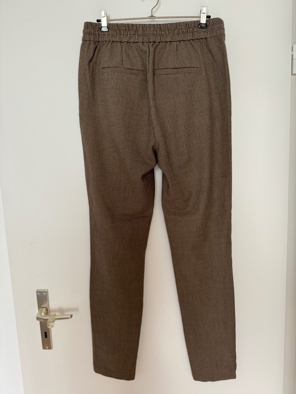 Vero Moda Pantaloni: Vero Moda Sommerhosen – Nuovo (secondo la descrizione) da Niederhasli venduto da Erwied 1