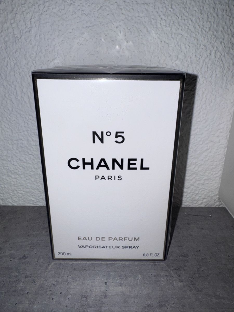 Chanel Profumi & Eau de Toilette: Chanel No 5 Parfum 200ml – Nuovo e nell'imballaggio originale da Binningen venduto da Jelicookie