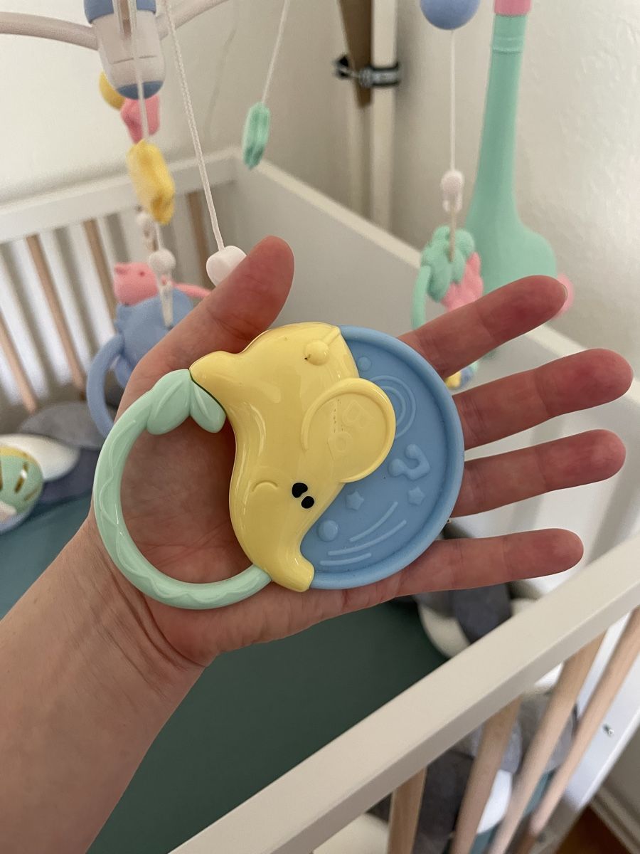 Jouets: Baby Mobile mit Licht und Musik – D'occasion à Chur par ves_y5xm 5