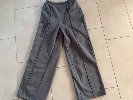 Graue Wide Leg Jogginghose - High Waist & bequem
