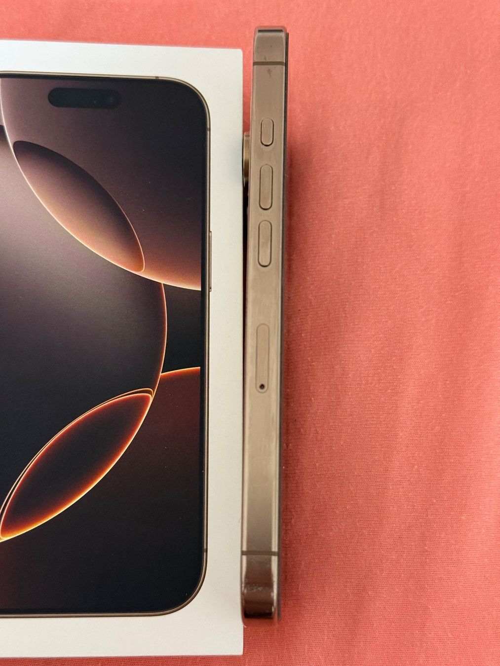 Apple Telefoni cellulari / Smartphones: iPhone 16 Pro 128GB Gold – Usato da Blonay venduto da IGORN 3