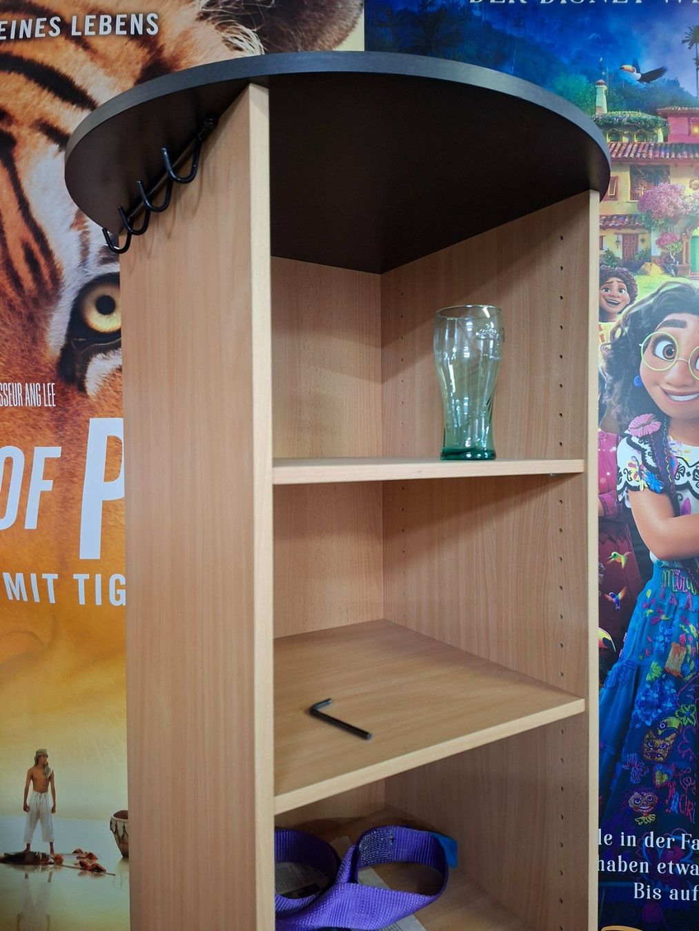Garderobe: Dreh-Garderobe – Gebraucht aus Horw von tan_5chx 2